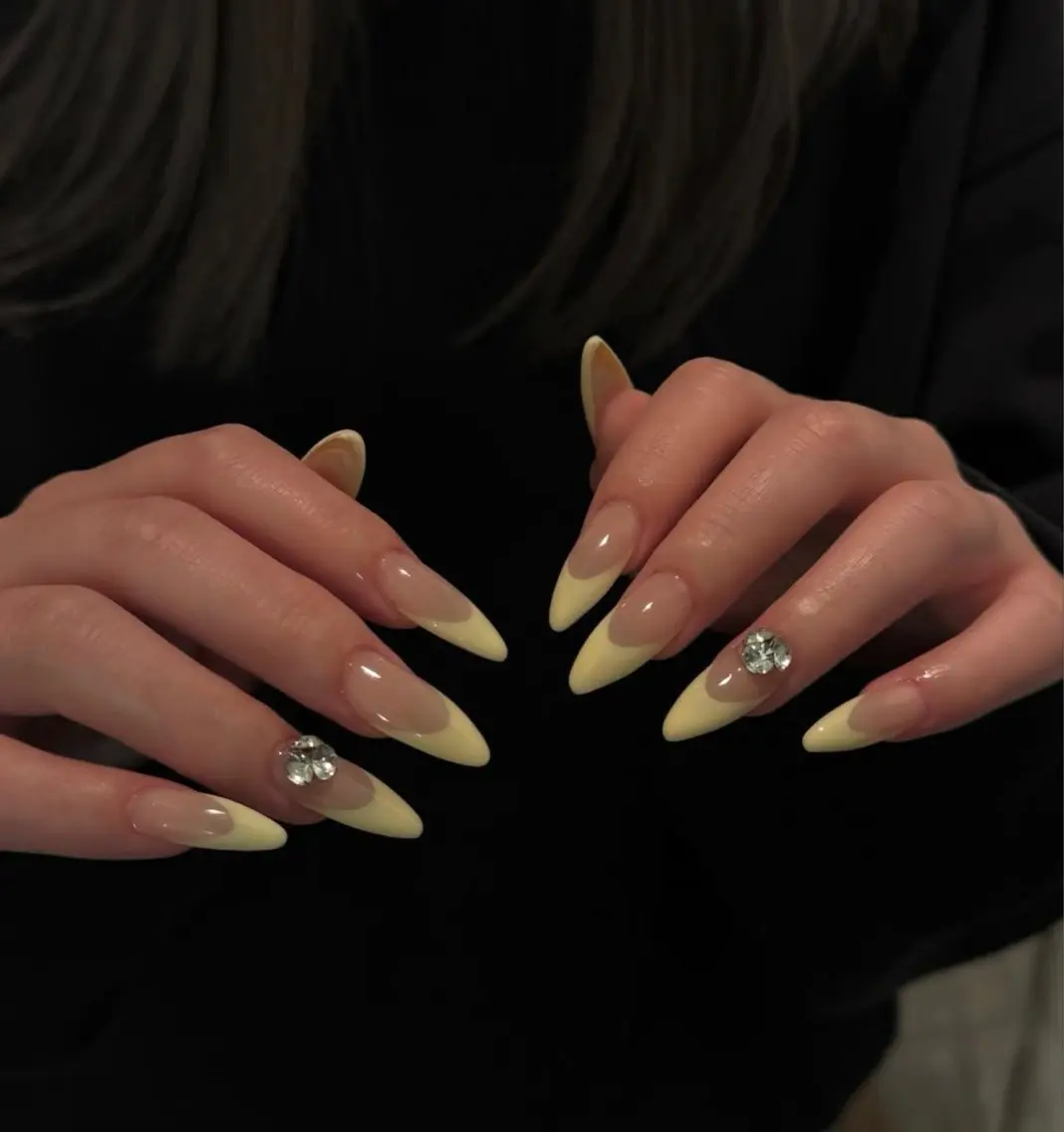 ネイル アートネイル スカルプネイル ストーンネイル ネイルチップ ハンドネイル NiJi Nailsのネイルデザイン