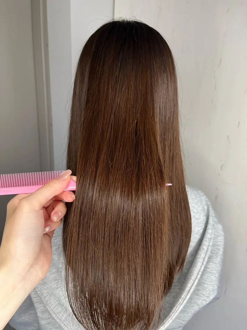 ロング 縮毛矯正 透明感・艶カラー 🩵miaのヘアスタイル
