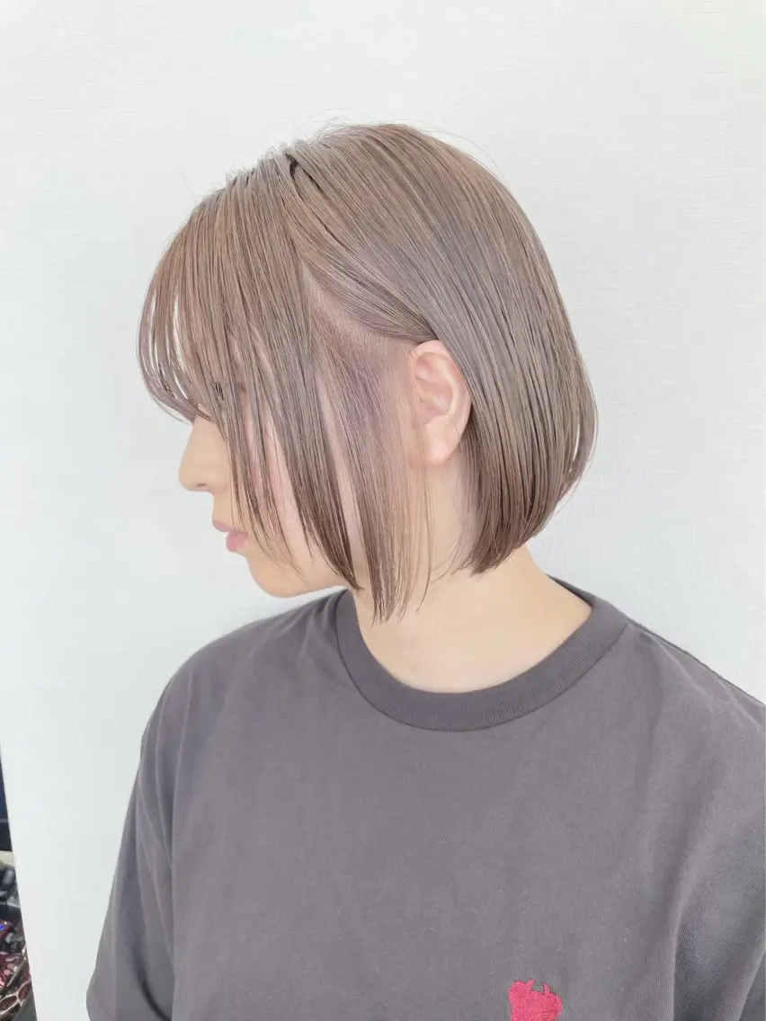 ミディアム カラー ベージュカラー SHOEI／艶カラー /レイヤーカットのヘアスタイル