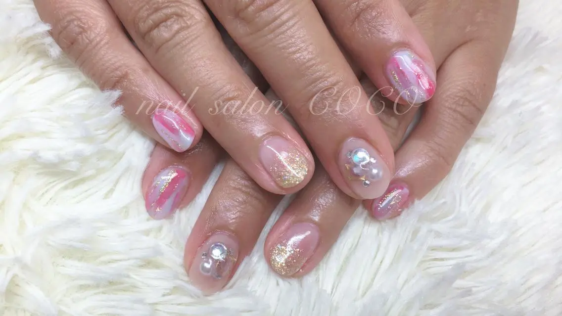 ミディアム カラー パーマ ヘアアレンジ キッズ ネイル マツエク・マツパ nail Berunaのネイルデザイン