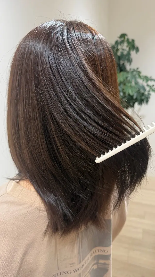 ミディアム ヘアカラー 久光 亜寿花のヘアスタイル