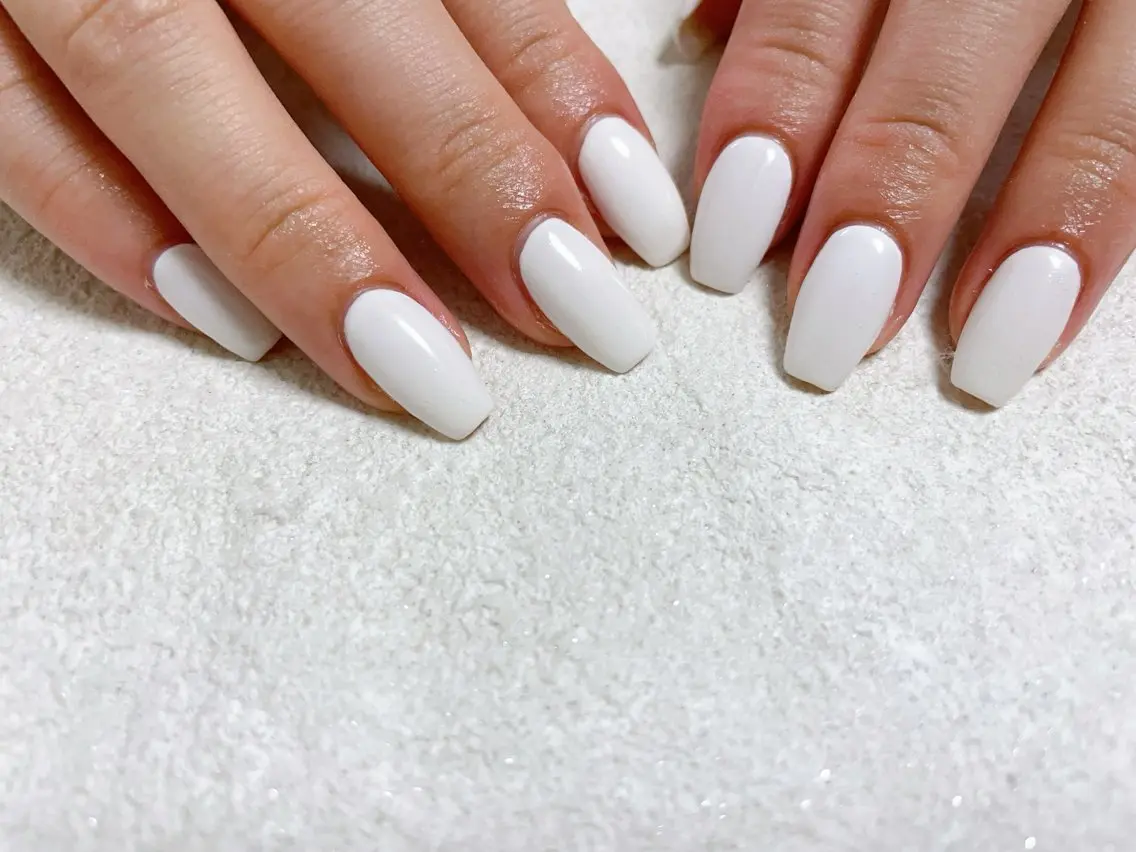 ネイル オーロラネイル フットネイル フレンチネイル ジェルネイル マグネットネイル mogunail &blowのネイルデザイン