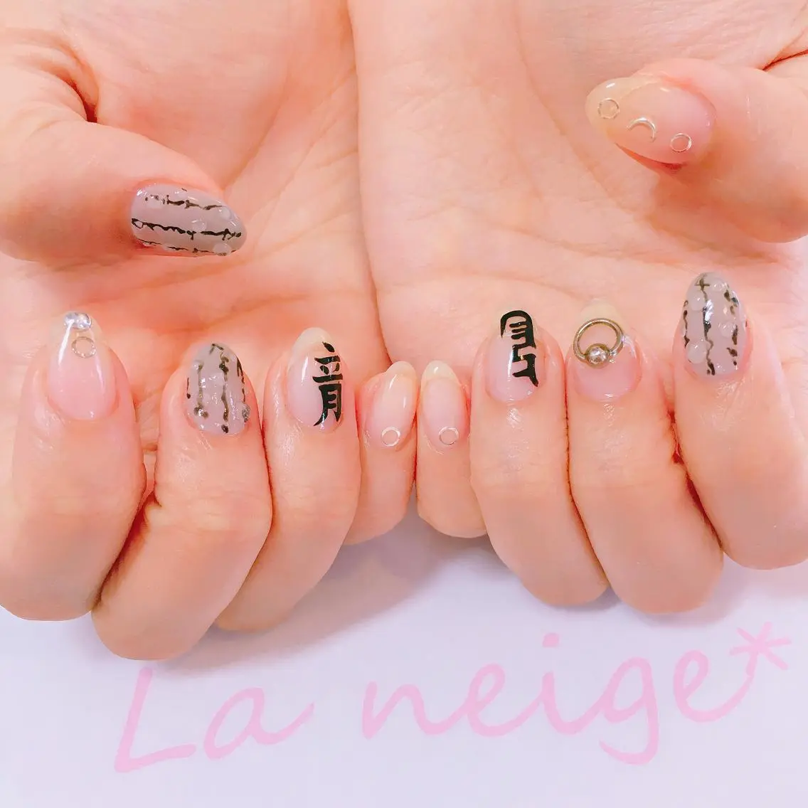 ネイル La neige* yuki 🐩🌙のネイルデザイン