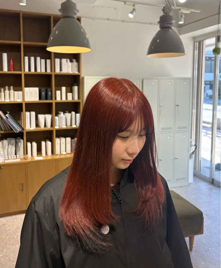 ロング カラー デザインカラー ヘアカラー トリートメント 新井 友菜のヘアスタイル