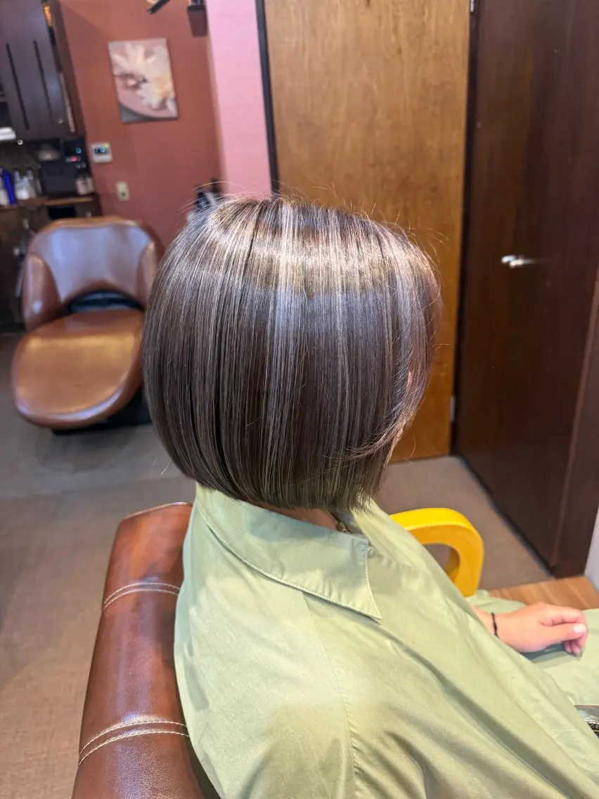 ショート カラー ハイトーン/骨格矯正 カット/HARU✂️のヘアスタイル