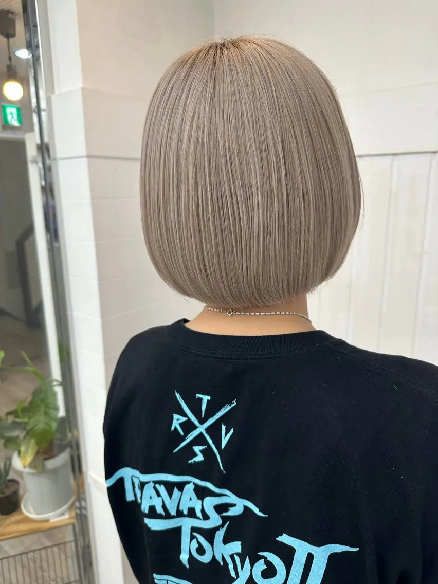 ショート カラー ヘアカラー KEIGO/ ベージュカラーのヘアスタイル
