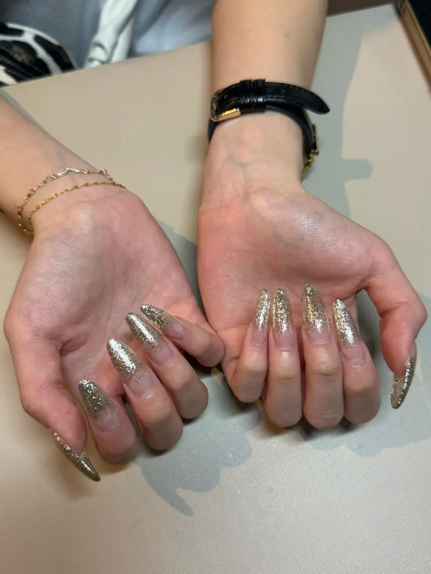 ネイル ロングネイル 🤍 chika𓂃𓈒のネイルデザイン