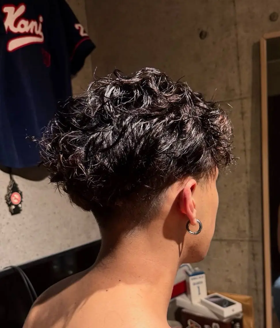 パーマ メンズ 深田 勇獅郎のヘアスタイル