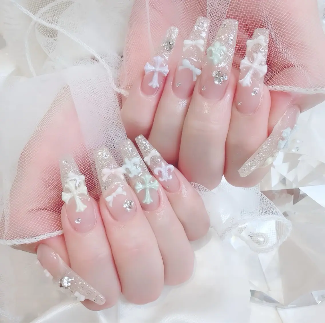 ネイル ブルー ジェルネイル ガーリー グラデーション グリーン ハンドネイル Rin Nail 新大久保店のネイルデザイン