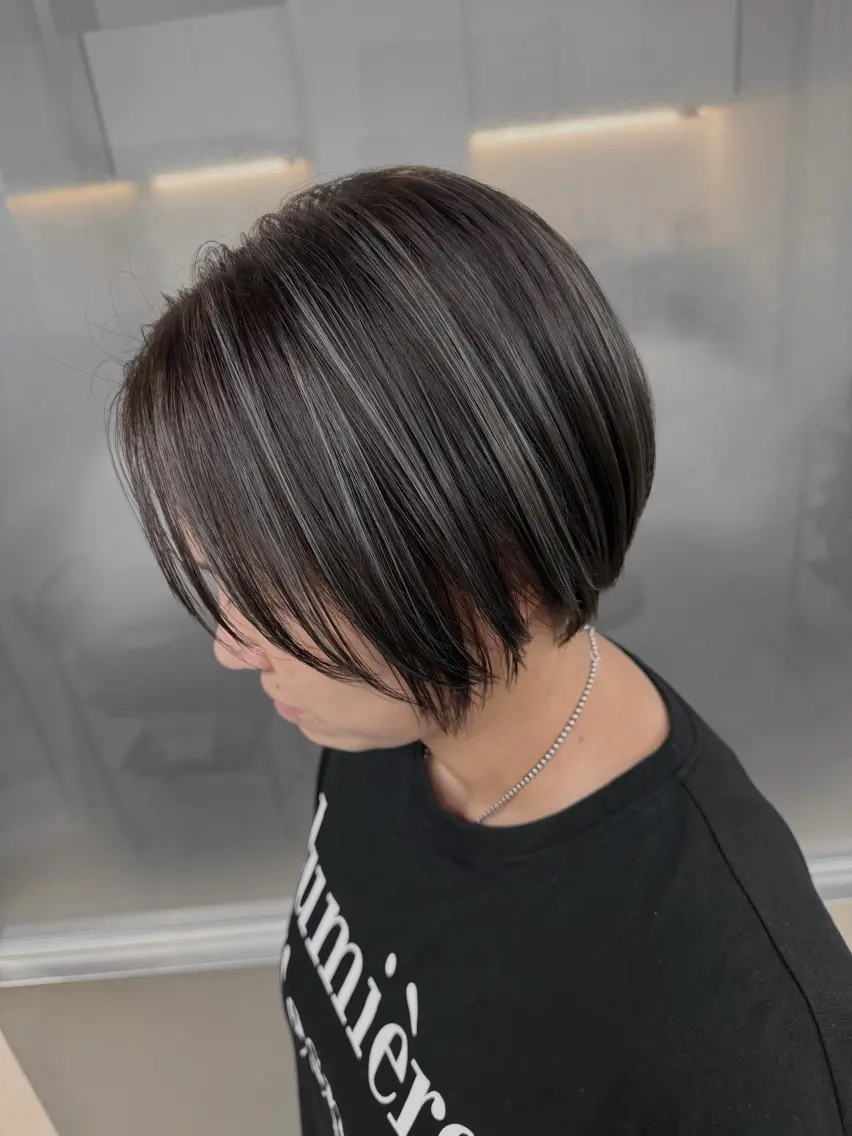 ショート ヘアカラー ブリーチ特化🎀デザ インカラー高橋さやかのヘアスタイル
