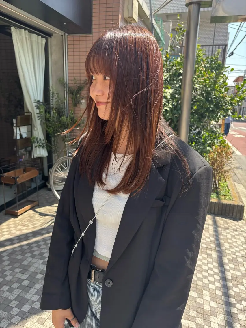 セミロング 宇留間 涼香のヘアスタイル