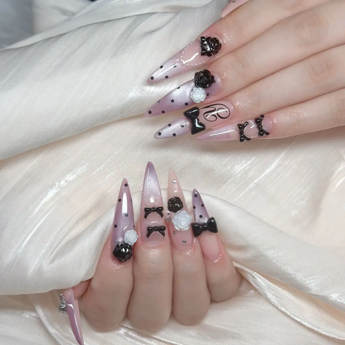 ネイル ハンドネイル &ME Mikoのネイルデザイン