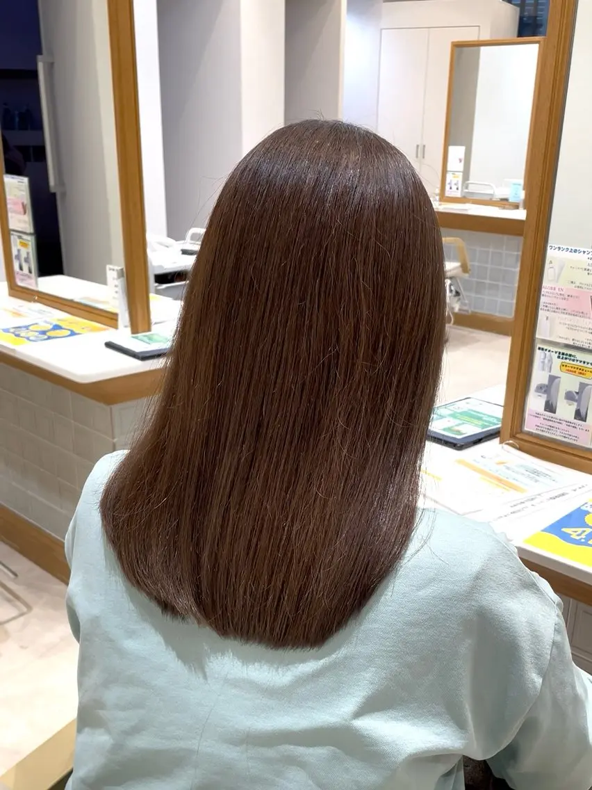 セミロング カラー ブラウンカラー グレージュ モカブラウン カット ヘアカラー トリートメント 髪質改善ケア/透明感 カラー伊藤 千尋のヘアスタイル