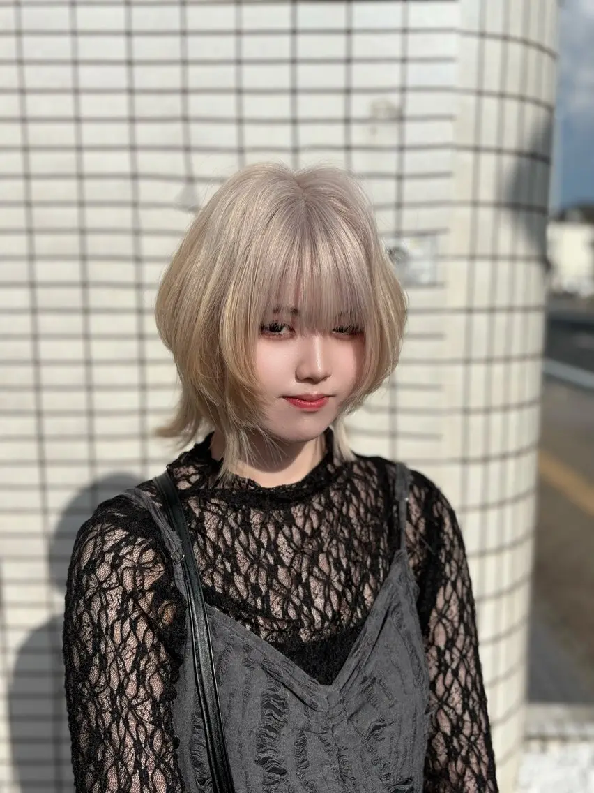 ミディアム ))カラー特化(( 渡邉 怜のヘアスタイル