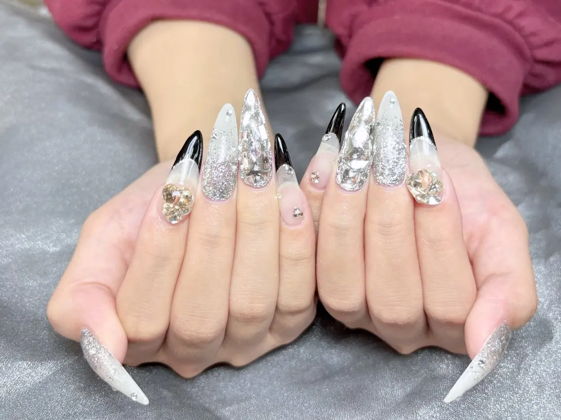 ネイル ハンドネイル H3 Nail Tsuki🦋💙のネイルデザイン