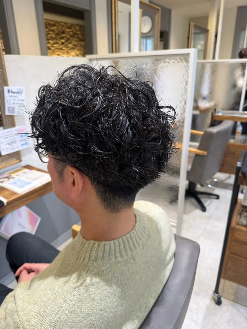 パーマ メンズ メンズパーマ スパイラルパーマ 白髪ぼかし/髪質改善 濱走大輝のヘアスタイル
