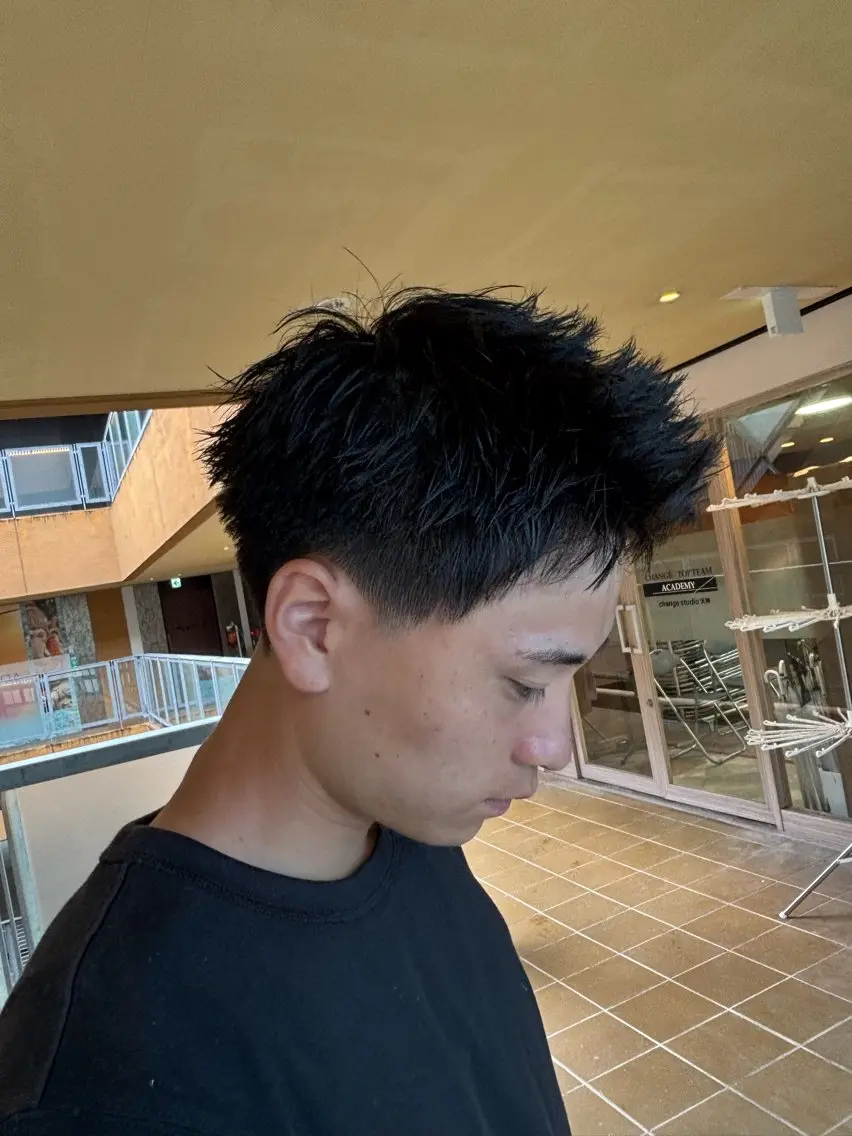 ショート 下津浦 竜成のヘアスタイル