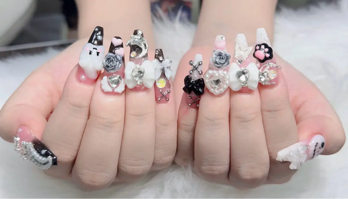ネイル アートネイル フレンチネイル ジェルネイル 韓国ネイル マグネットネイル Lenie Nail Salonのネイルデザイン