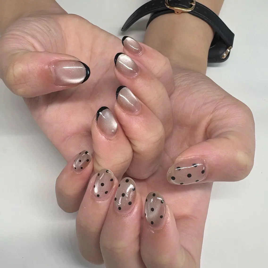 ネイル ドット フレンチネイル ハンドネイル ネイルサロンAmo 🎀のネイルデザイン