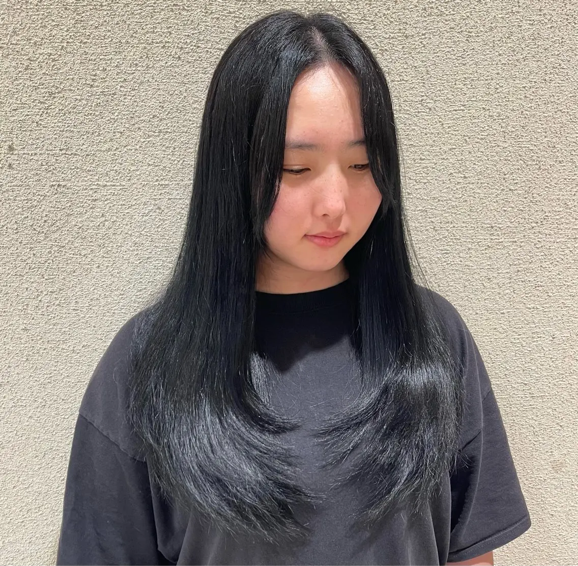 ロング カラー カット 前田 彩良のヘアスタイル