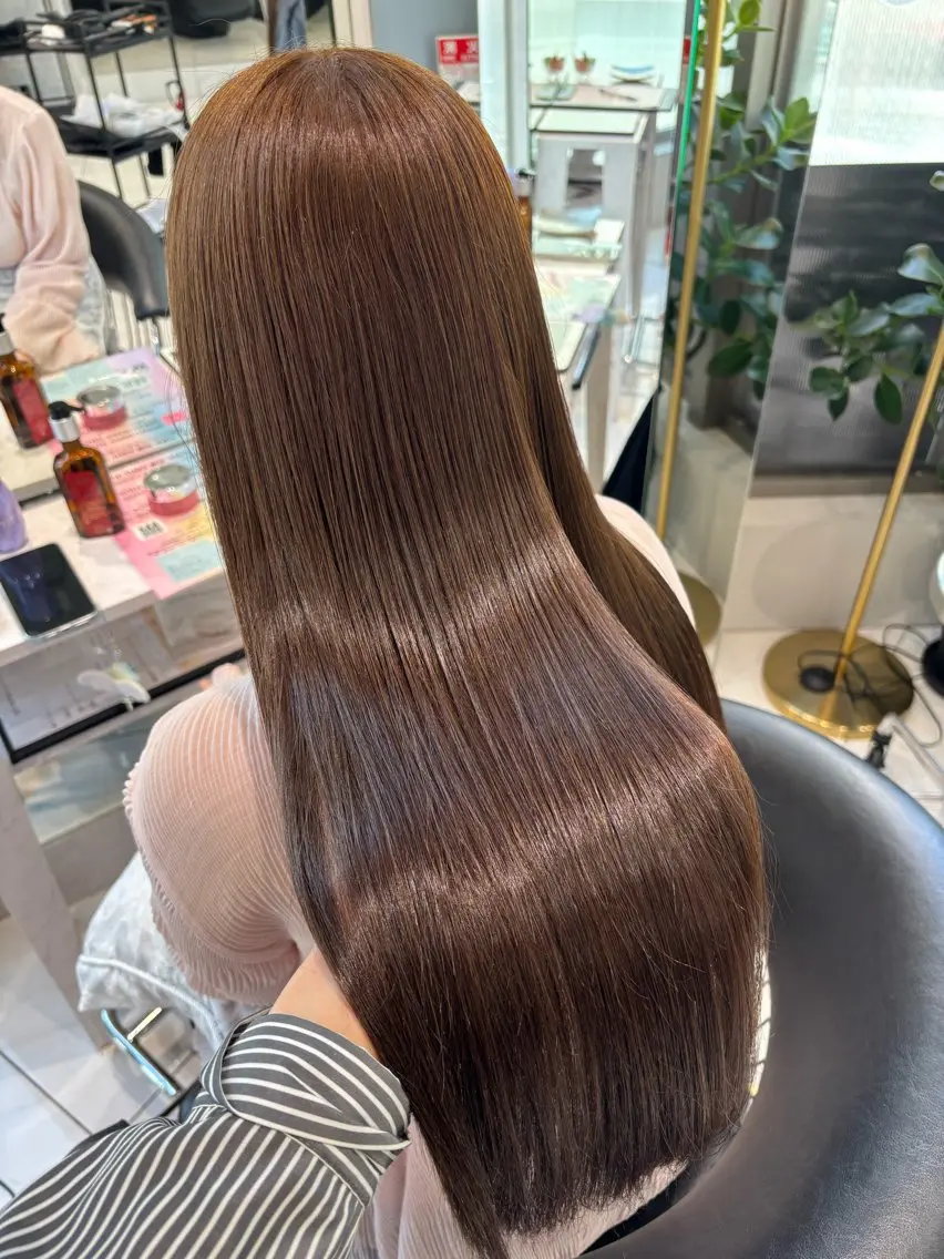 ロング カット ヘアカラー トリートメント Sakuraෆ˚* 透け感ベージュ🥨のマツエク・マツパデザイン