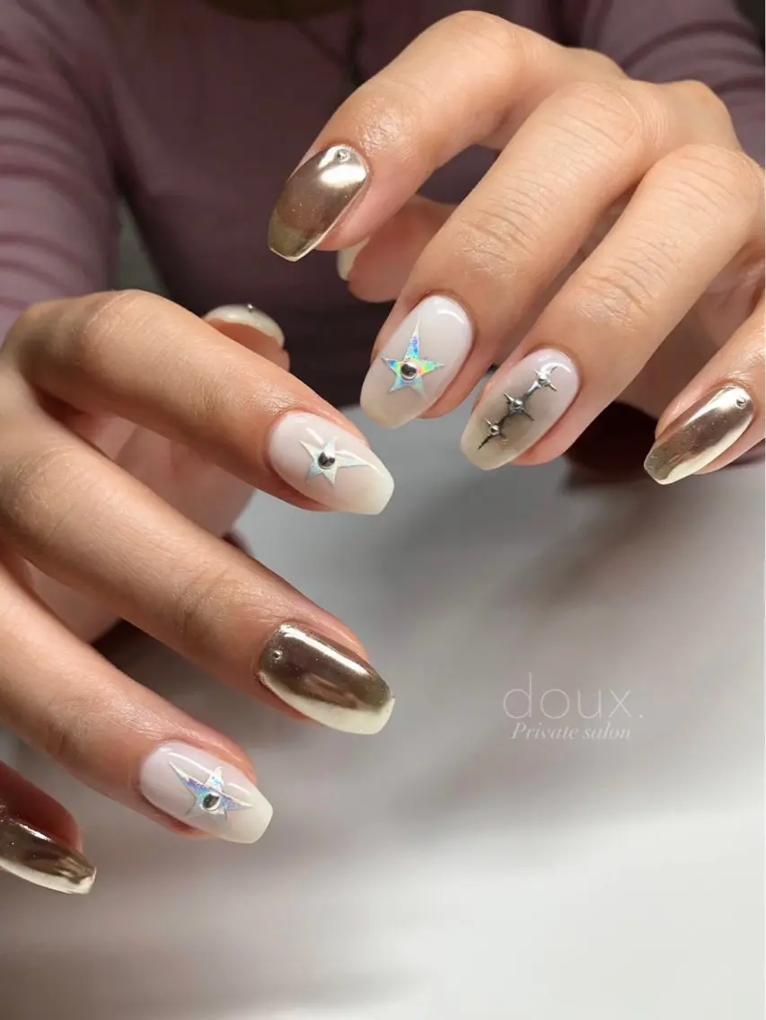 ネイル フレンチネイル 韓国ネイル マグネットネイル ミラーネイル ニュアンスネイル doux. nailのネイルデザイン