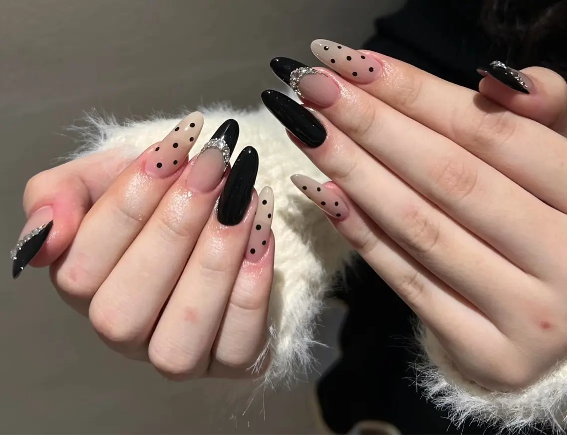 ネイル ドット ガーリー 韓国ネイル ワンホンネイル ハンドネイル Yoxie Nailのネイルデザイン