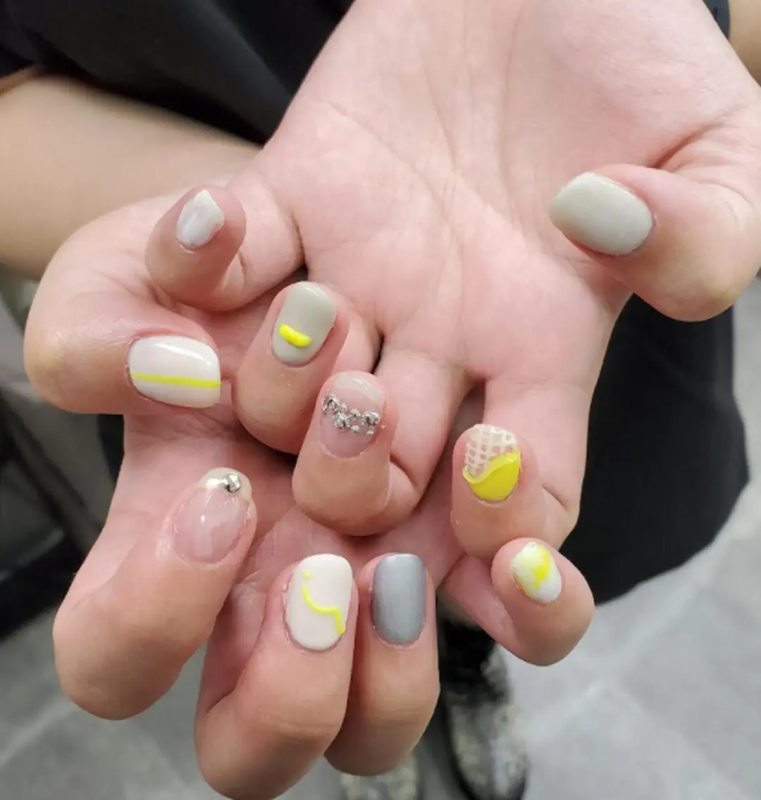 ネイル アートネイル クリアネイル ジェルネイル マットネイル ミラーネイル nailstudio eviz新宿店のネイルデザイン