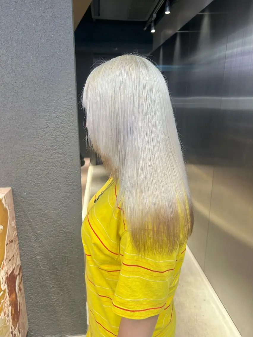 ロング カラー ブリーチ ブラウンカラー ✅ケアブリーチ✅ トヨオカ ノブヒデのヘアスタイル