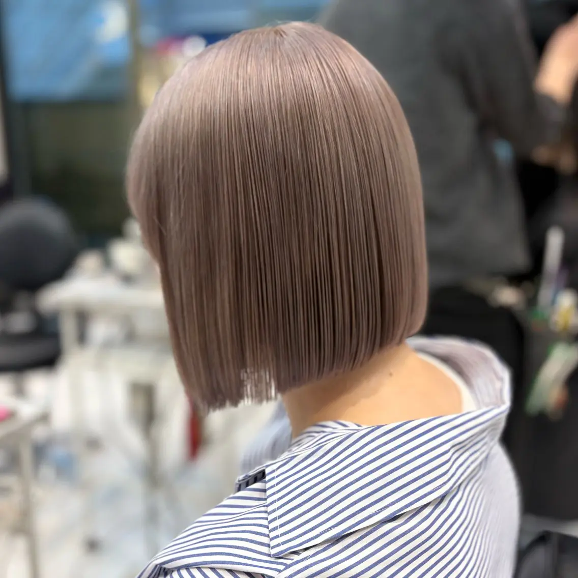 セミロング カラー グレージュ ラベンダーカラー ヘアカラー トリートメント ヘアセット 色落ち綺麗🩰ハイ トーン🎀RINKAのヘアスタイル