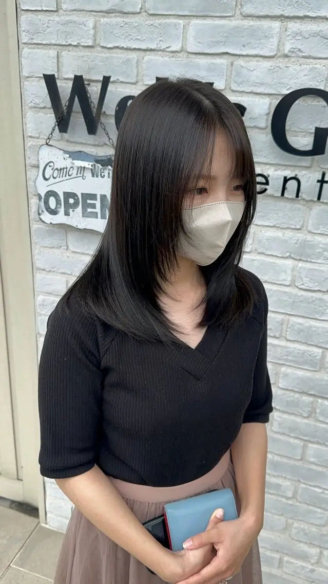 セミロング カラー Well's TAIGAのヘアスタイル