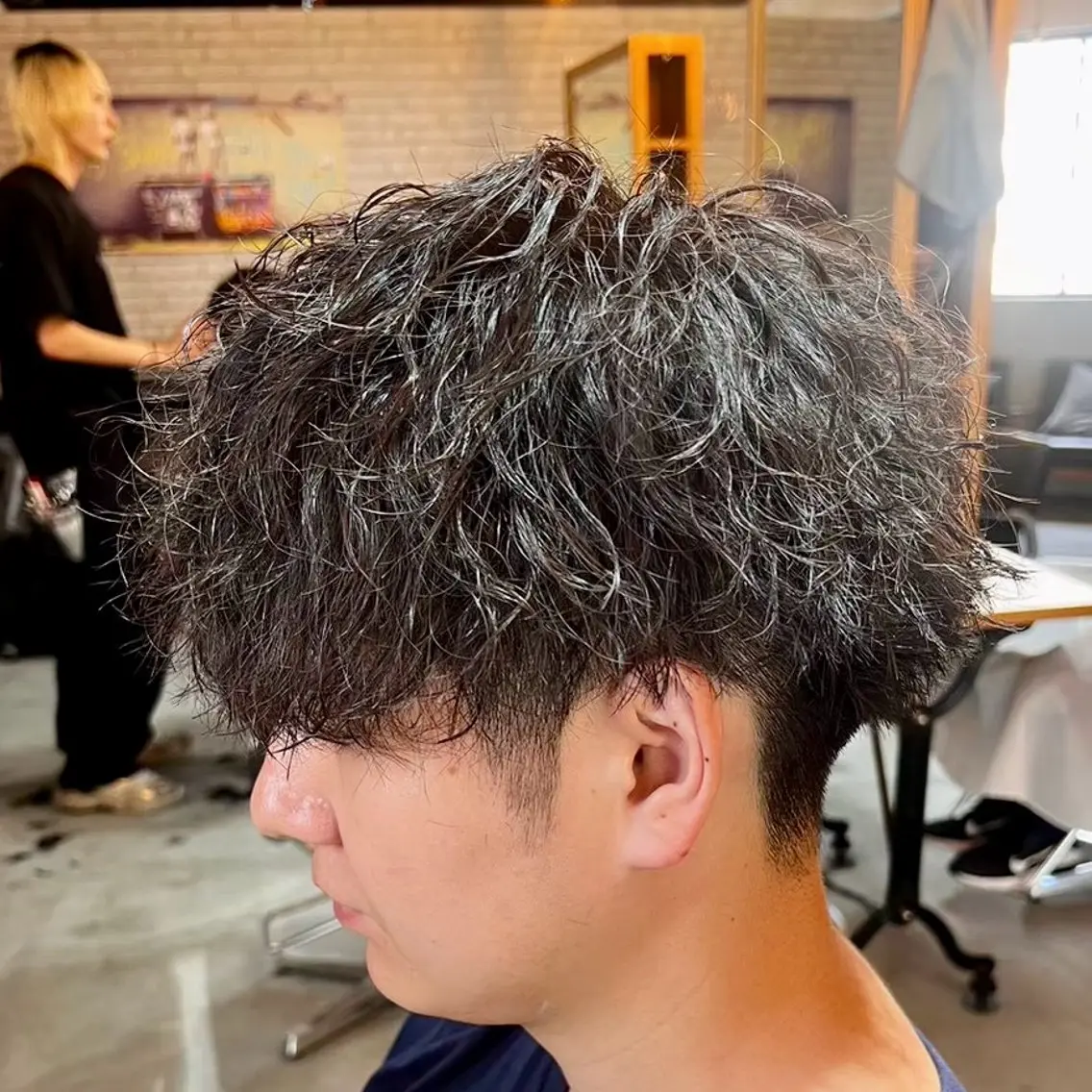 ショート パーマ メンズ シャドウ ツイスパ ニュアンスおがたのヘアスタイル