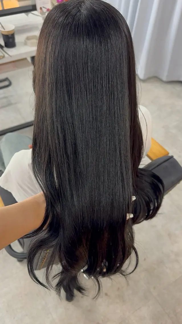 カラー アッシュ アッシュブラウン ベージュカラー 黒髪 ブリーチ 赤み無し柔らかカラー 【梅田】madokaのヘアスタイル