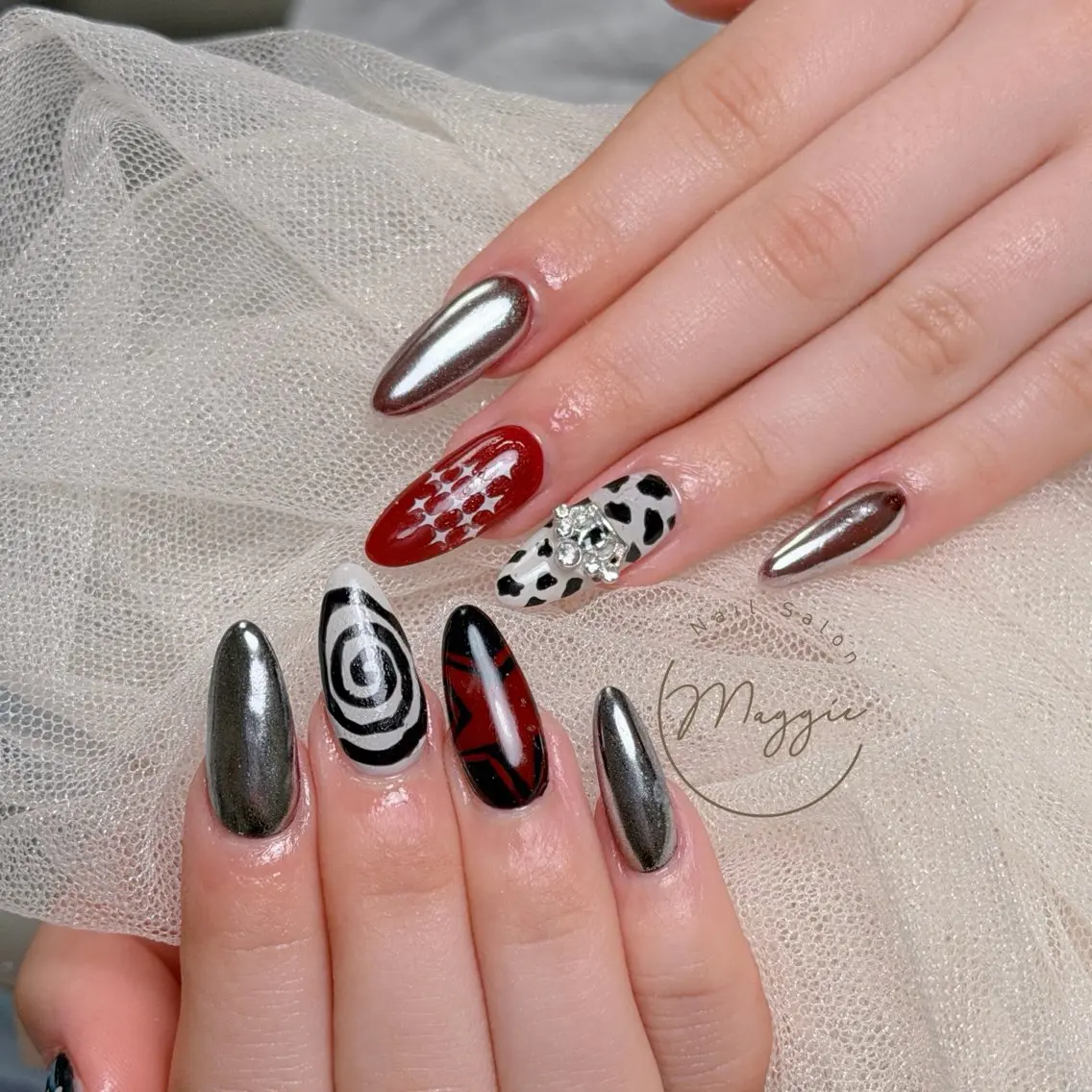 ネイル Maggie Nail🦩のネイルデザイン