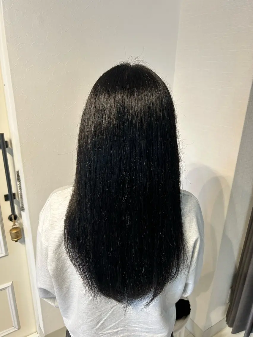 ロング カラー 黒髪 透明感カラー annuy ハルタのヘアスタイル