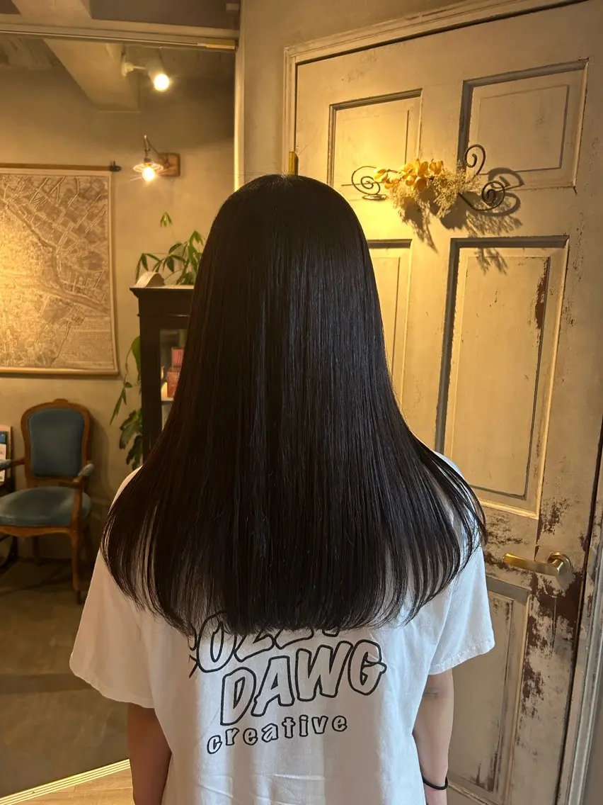 【straight model】髪質改善縮毛矯正＋髪質改善トリートメント＋カットの写真
