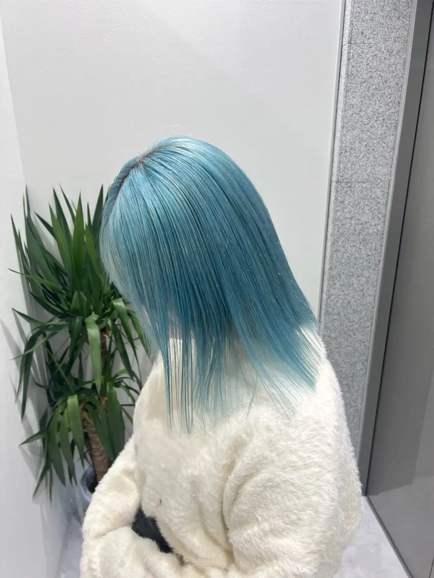 ロング カラー ラベンダー💜 グレージュ🩶のヘアスタイル