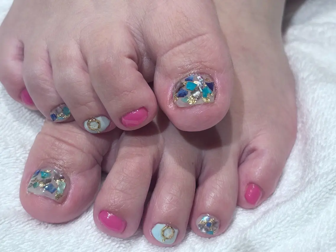 ネイル フットネイル 田中 梨奈のネイルデザイン