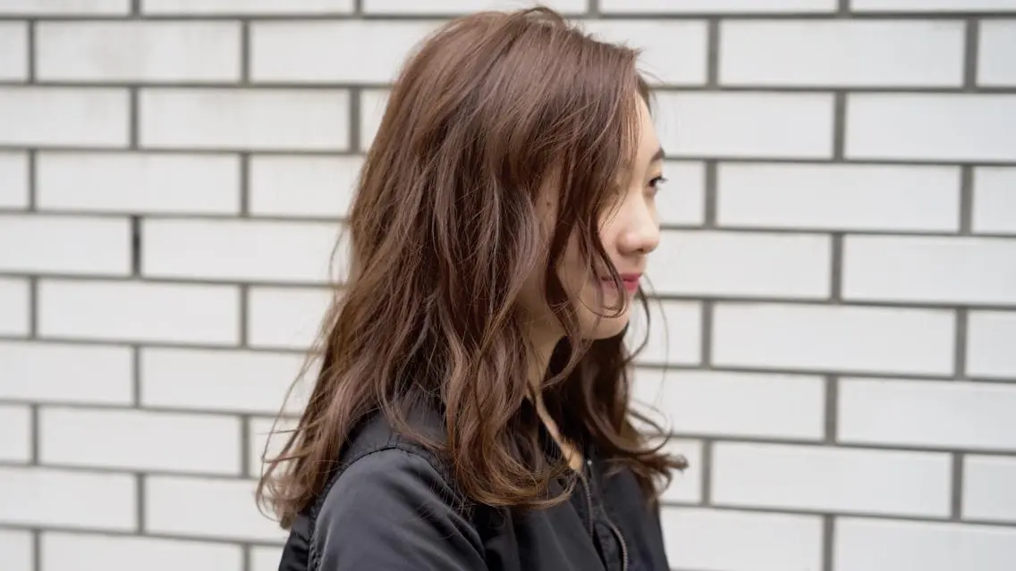ミディアム カラー パーマ 透明感カラー イルミナカラー 当日予約🆗✂︎ ウエモト　タクのヘアスタイル