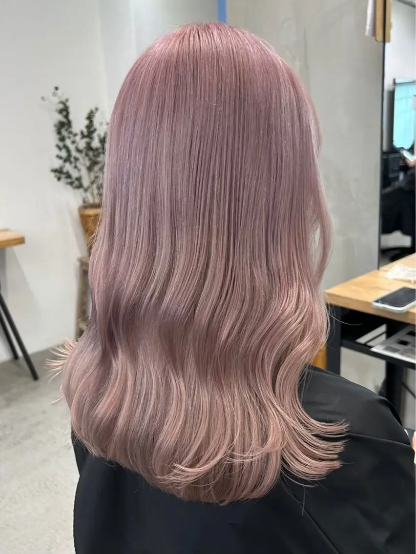 ロング カラー マナ /透明感カラー🩰のヘアスタイル