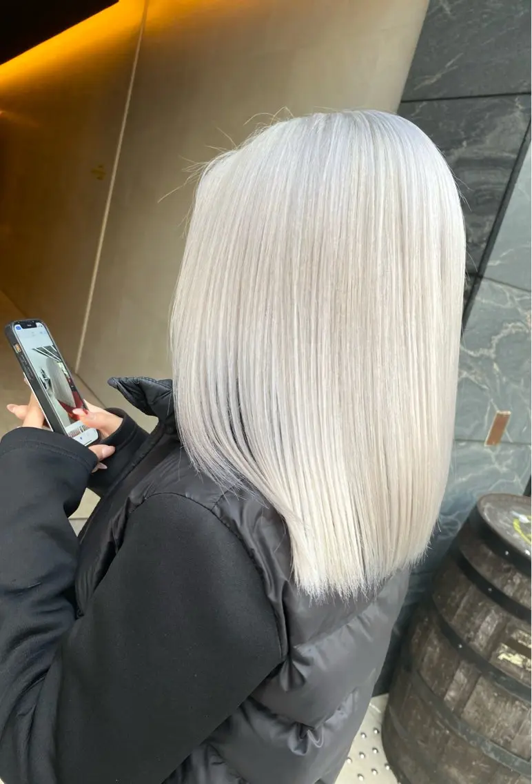 ミディアム カラー ヘアカラー 新美 蓮のヘアスタイル