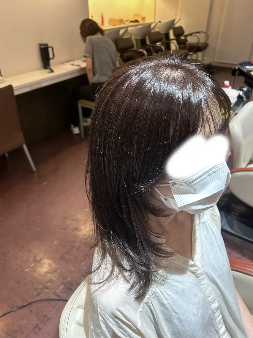 セミロング アッシュ アッシュブラウン レイヤーカット サイドバング 西尾望叶/無料カット モデル募集中のヘアスタイル