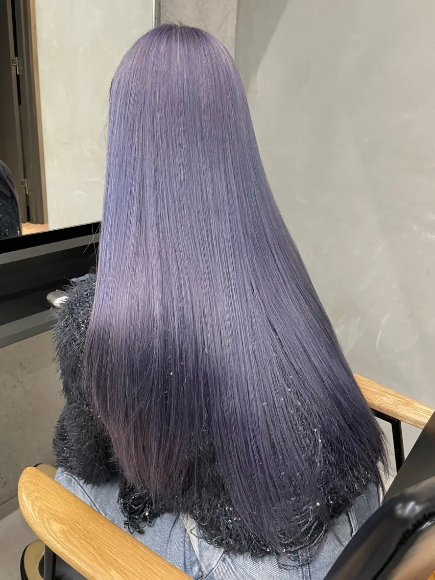 ロング カラー ブリーチ パープルカラー カット ヘアカラー トリートメント トレンドカラー🥣／ ヘアアレンジ✩.*˚のヘアスタイル