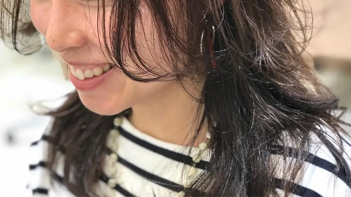 ミディアム カラー アッシュ ベージュカラー 当日予約🆗✂︎ ウエモト タクのヘアスタイル