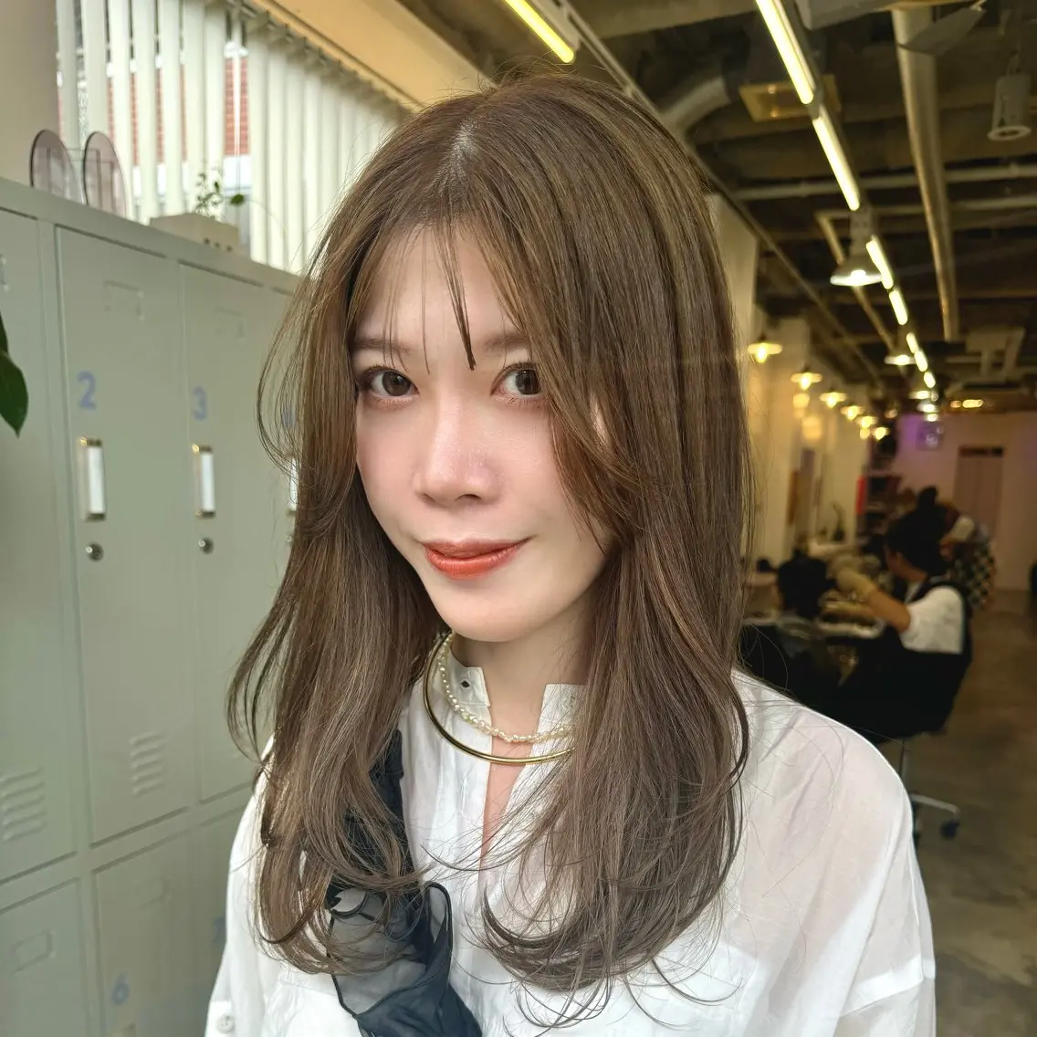 セミロング カット ヘアカラー トリートメント 《9月クーポン記 載中》小森祐希のヘアスタイル