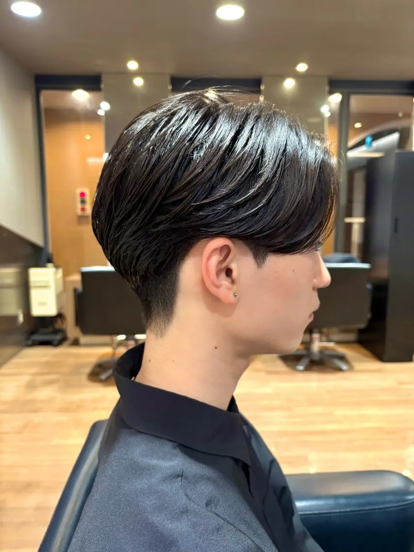 ミディアム パーマ メンズ センターパート カット パーマ トリートメント ヘアセット 提案型カウンセリング が大好評✨鈴木瑛也のヘアスタイル