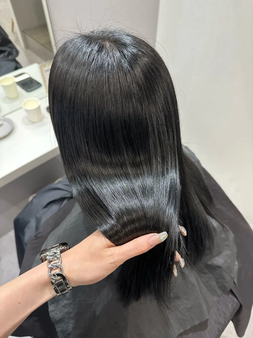 ロング カット ヘアカラー 縮毛矯正 トリートメント 韓国風✨髪質改善✨ 縮毛矯正✨松浦知奈美のヘアスタイル