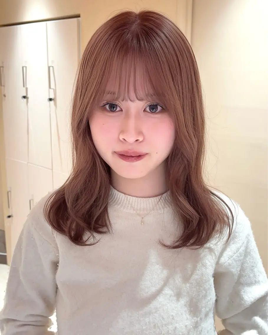 ミディアム カラー ベージュカラー ピンクカラー ピンクベージュ coyumi / 𝘦 𝘮 𝘶のヘアスタイル