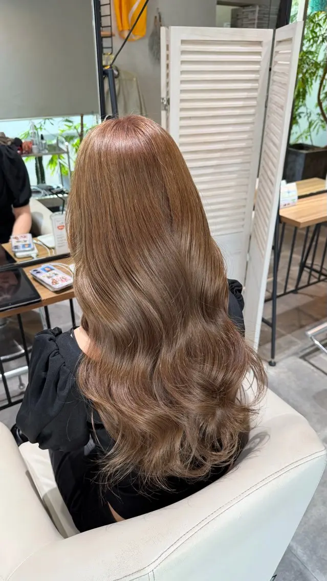 ロング カラー ベージュカラー ブリーチ 透明感カラー トリートメント ヘアカラー トリートメント Glimpseあやね 🎀大濠/髪質改善のヘアスタイル