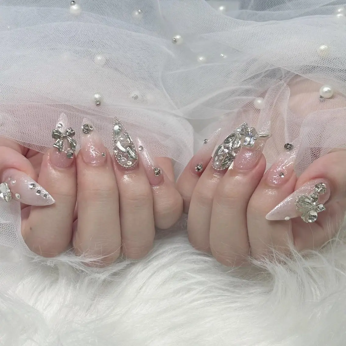 ネイル 韓国ネイル マグネットネイル 持ち込み ハンドネイル Dyo Nail_Royalのネイルデザイン